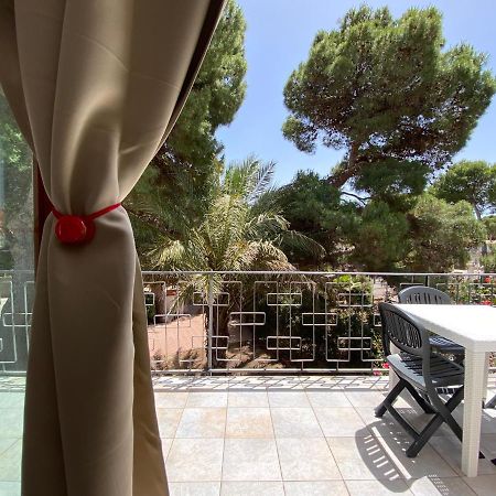 Sabrina Apartments Porto Pino Exteriör bild
