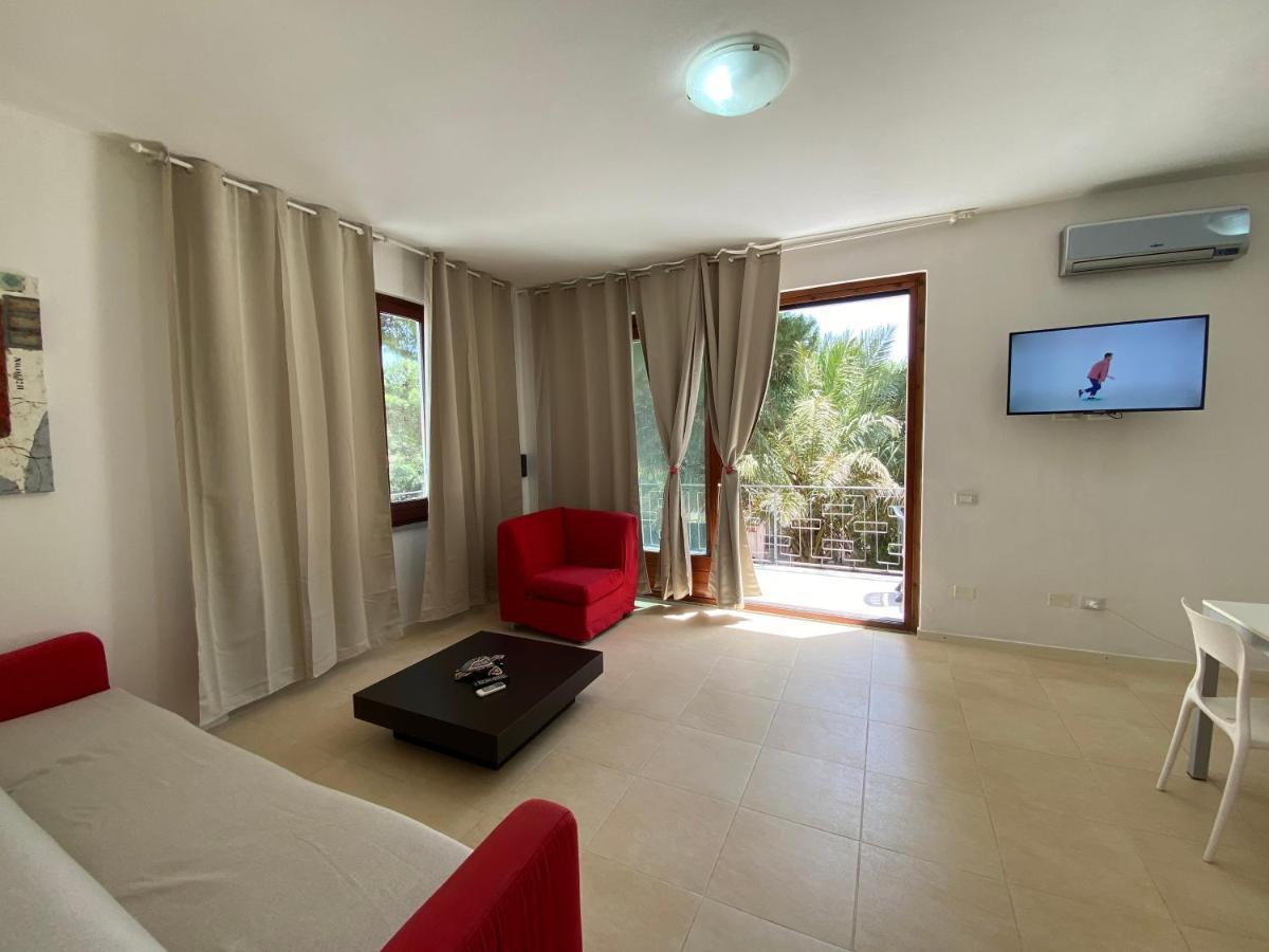 Sabrina Apartments Porto Pino Exteriör bild
